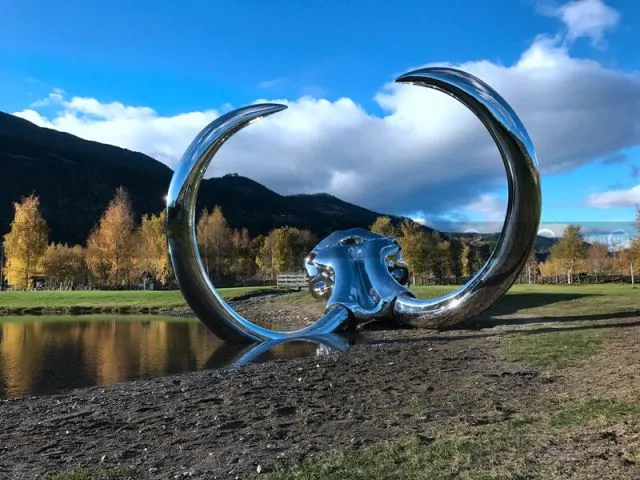 Openbare sculptuur van roestvast staal